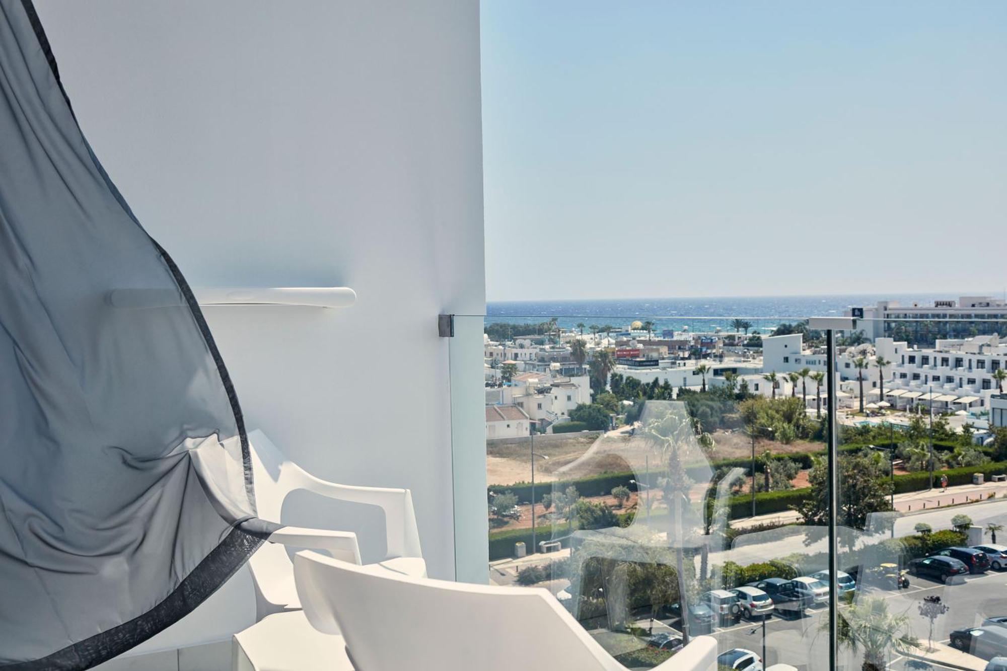 Atlantica Sancta Napa Hotel Айя Напа Екстериор снимка